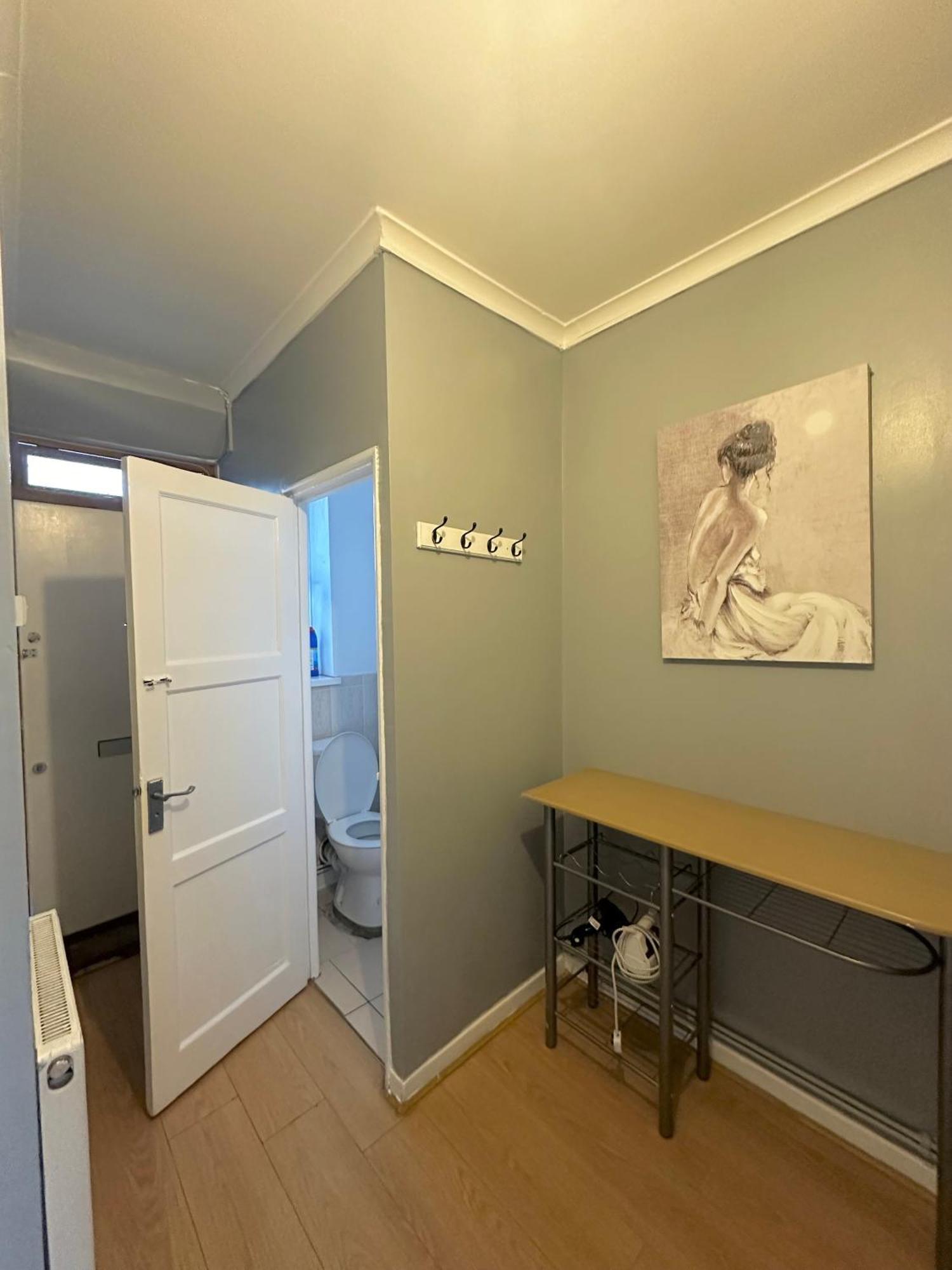 1 Bedroom Flat In Whitechapel, London Exteriör bild